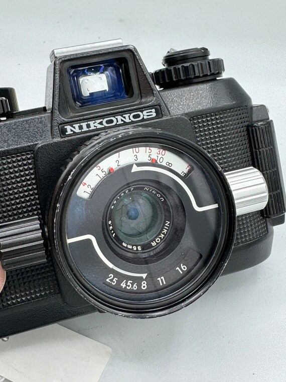 Nikon Nikonos IV-A 35 mm f/2.5 水中カメラ 優れた品質 完全に Nikon Nikonos IV-A 35 mm f/2.5 水中カメラ 優れた品質 完全に
