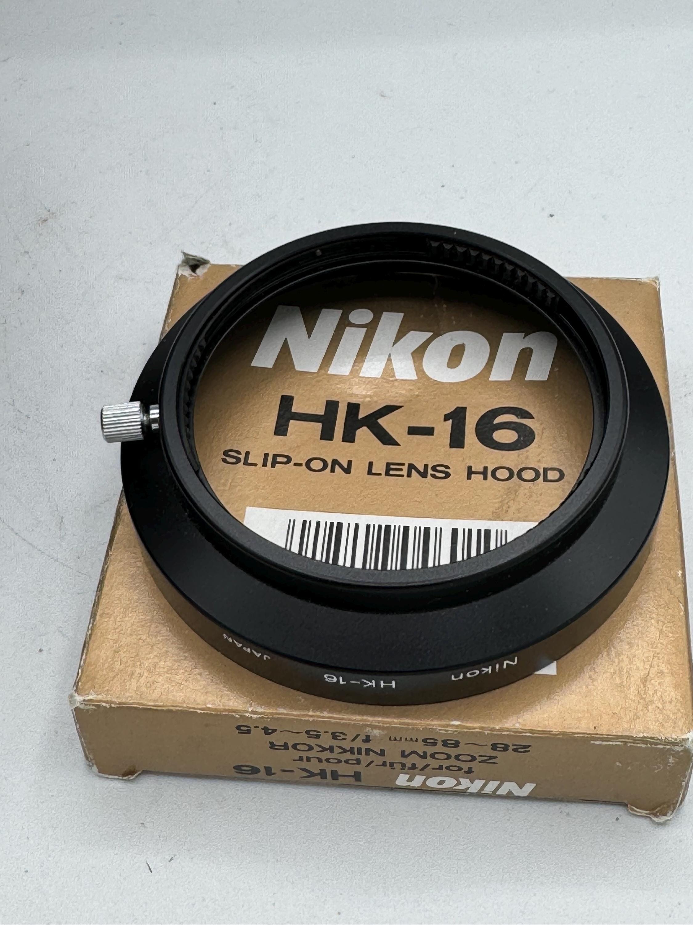 Nikon HK-16 全金属製レンズフード、28-85 mm f 3.5-4.5 ズームレンズ