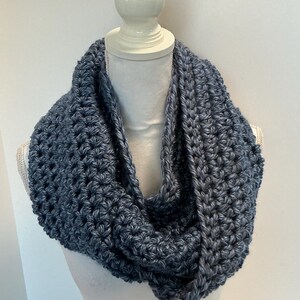 Chunky Extra Long and  Wide Infinity Scarf Cowl Blue 66x9 inches Lion Brand Hometown Sleepy Hollow Spirit, Adult One Size