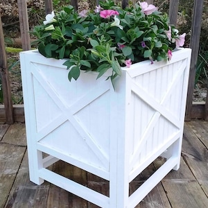 diy-planter-box-wooden-planter.jpg