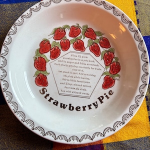 Strawberry Pie Plate