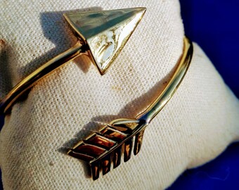 Brass bracelet arrow - gift for her - bracelet arrow