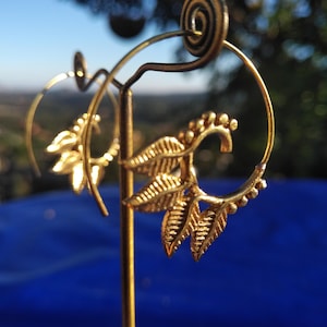 Brass spiral earrings / Gift for her / Ethnic earrings