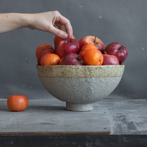 in STOCK big ceramic FRUIT BOWL vase in warm beige in wabi-sabi style for everyday in minimal design, stoneware, handmade ceramic image 2