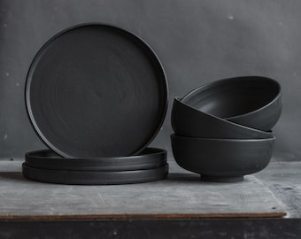 OUTLET Set of 3 big plates and 3 bowls for every day in minimal design in total black, stoneware, handmade ceramics, discounted item