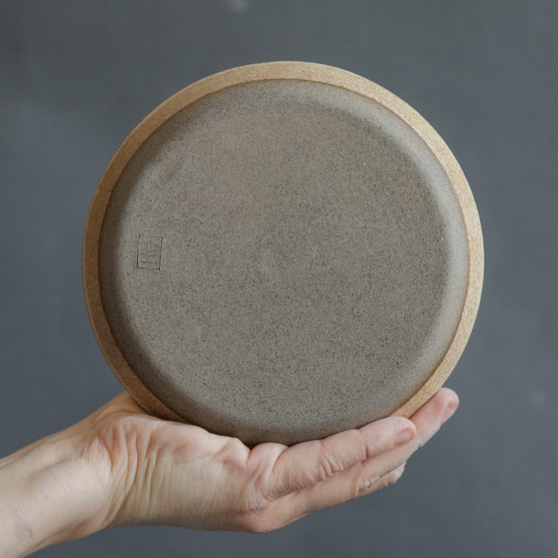 IN STOCK Set of 3 plates for every day in minimal design in beige on grey, stoneware, handmade ceramics image 4