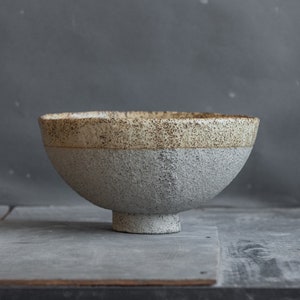 in STOCK big ceramic FRUIT BOWL vase in warm beige in wabi-sabi style for everyday in minimal design, stoneware, handmade ceramic image 1