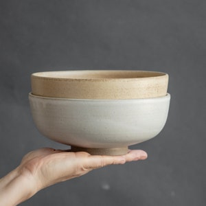 In STOCK Set of 2 nest BOWLS in beige/white color, minimal design, stoneware, handmade ceramics, tableware, ramen/salad bowl, moving present