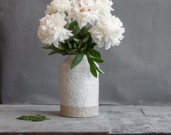 IN STOCK Vase matt white&black fireclay in minimal style, hand built, vessel for all interiors, handmade ceramics, stoneware, waterproof
