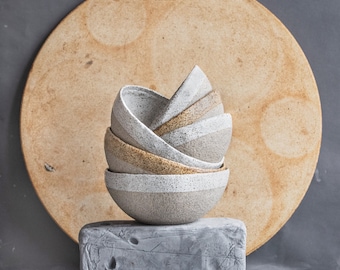 flat bottom 35oz & 70oz SERVING SALAD BOWL, side dish bowl, ramen bowl beige and white wabi-sabi minimal design stoneware handmade ceramics