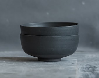IN STOCK Set of 2 ramen bowls 33oz/990ml in total black color, matt glazed, stoneware handmade ceramics, housewarming present, versatile