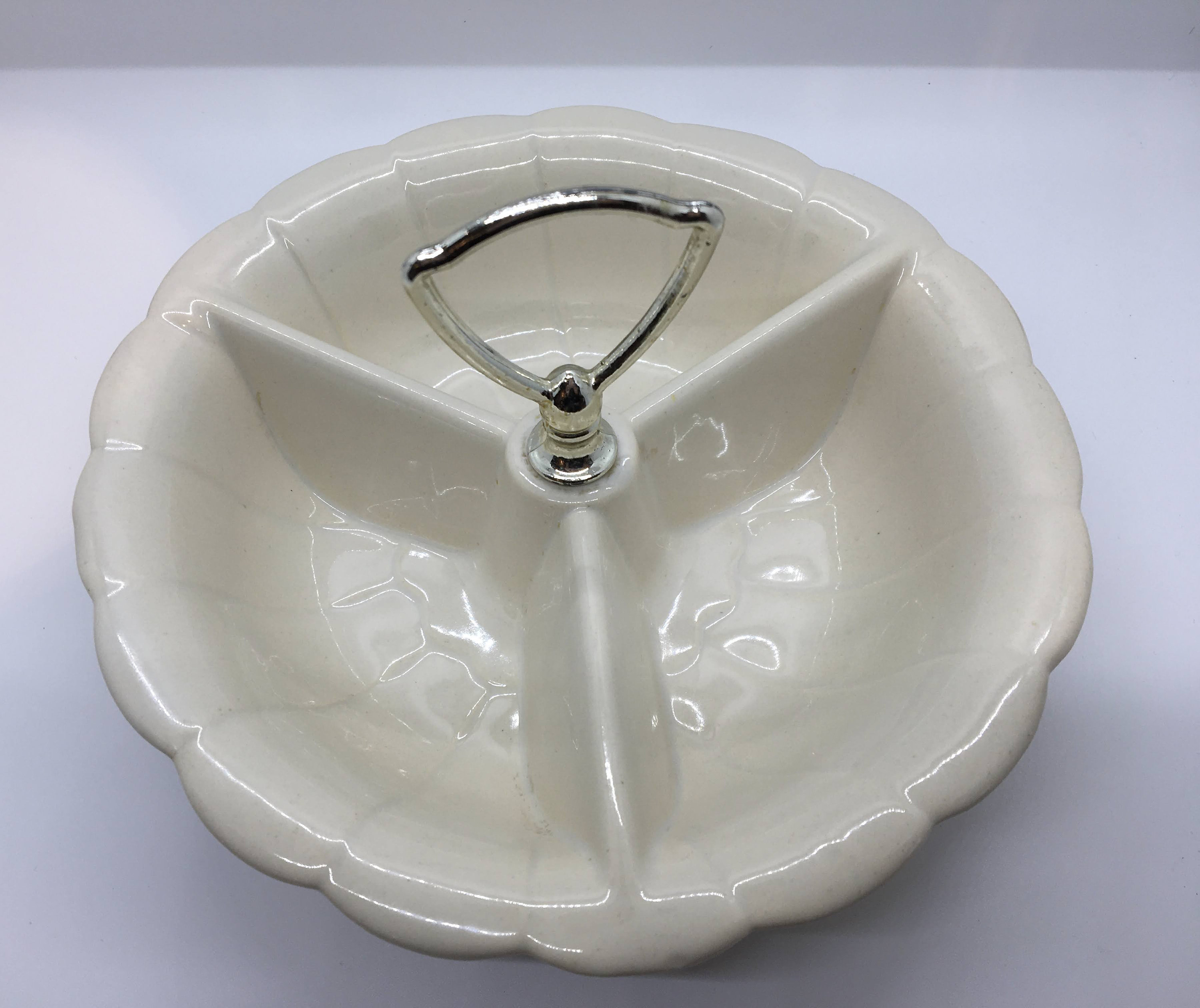 Dining & Serving Vintage 3 Section Nut Dish California Pottery 370