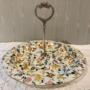 Vintage Porcelain Japan Hand Painted Candy/Snack Dish Dish with Handle and Gold Trim