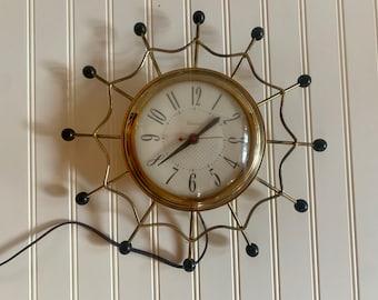 Vintage 50s 60s United Electric Wall Hanging Clock Atomic Era Mid Century Modern