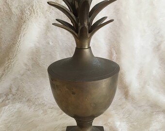Large Vintage Brass Pineapple Urn-Mid Century Brass Pineapple Candle Holder-Hollywood Regency Brass Pineapple Urn-Brass Pineapple Container