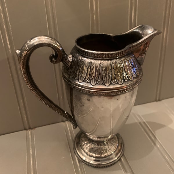 Marquise 1847 Rogers Bros. Silverplate Creamer 009109