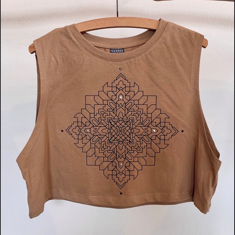 Tribal print high neck v cut crop top … s