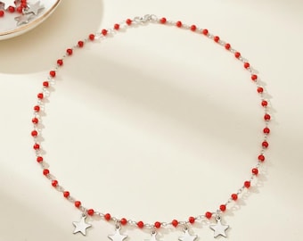 Rode kralen en zilveren ster choker ketting, elegante damesketting, cadeau voor haar, minimalistische sieraden, sterren choker.