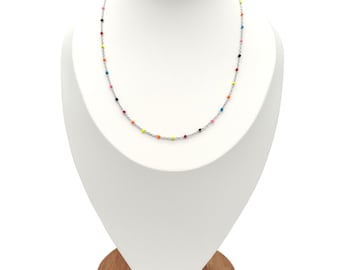 Collier ras de cou en acier avec pierres aux couleurs vives. Fait à la main.