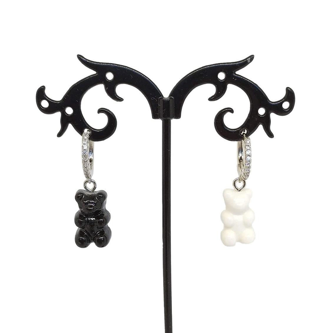 SHIPPŌ Earrings BEAR Black – SIRI SIRI | シリシリ