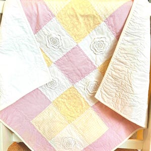 Patchwork Baby Quilt: Embroidered Floral Appliqué, Pale Pink & Yellow