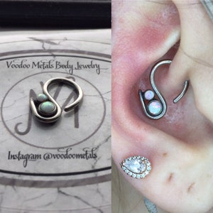 Handmade Hypoallergenic Niobium Daith Ring with stacked opals