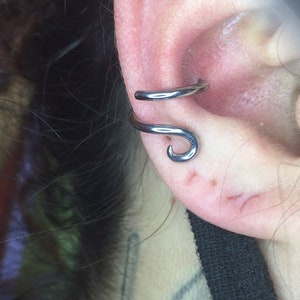Handmade Hypoallergenic Niobium Spiral Conch Ring / Piercing / Body Jewelry