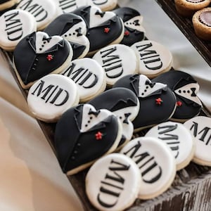 Bride and Groom Cookies