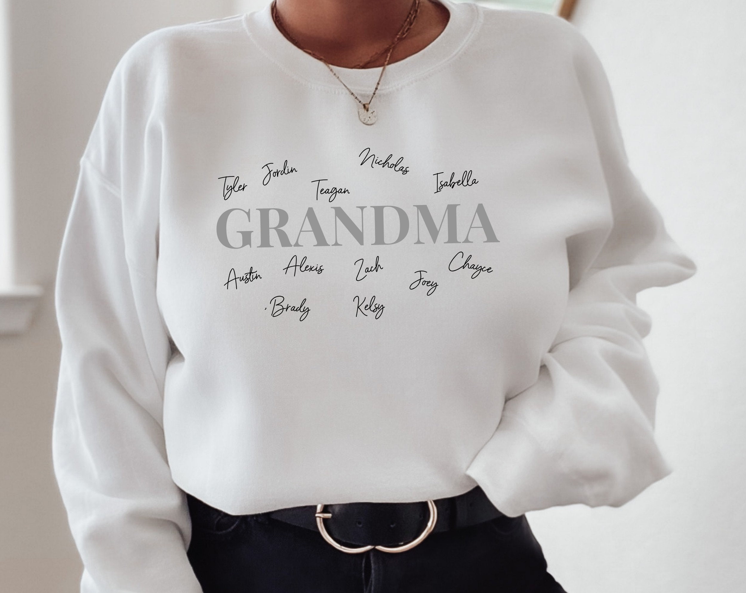 Grandma Sweatshirt With MANY Grandkids Names Grandma Gift - Etsy Canada