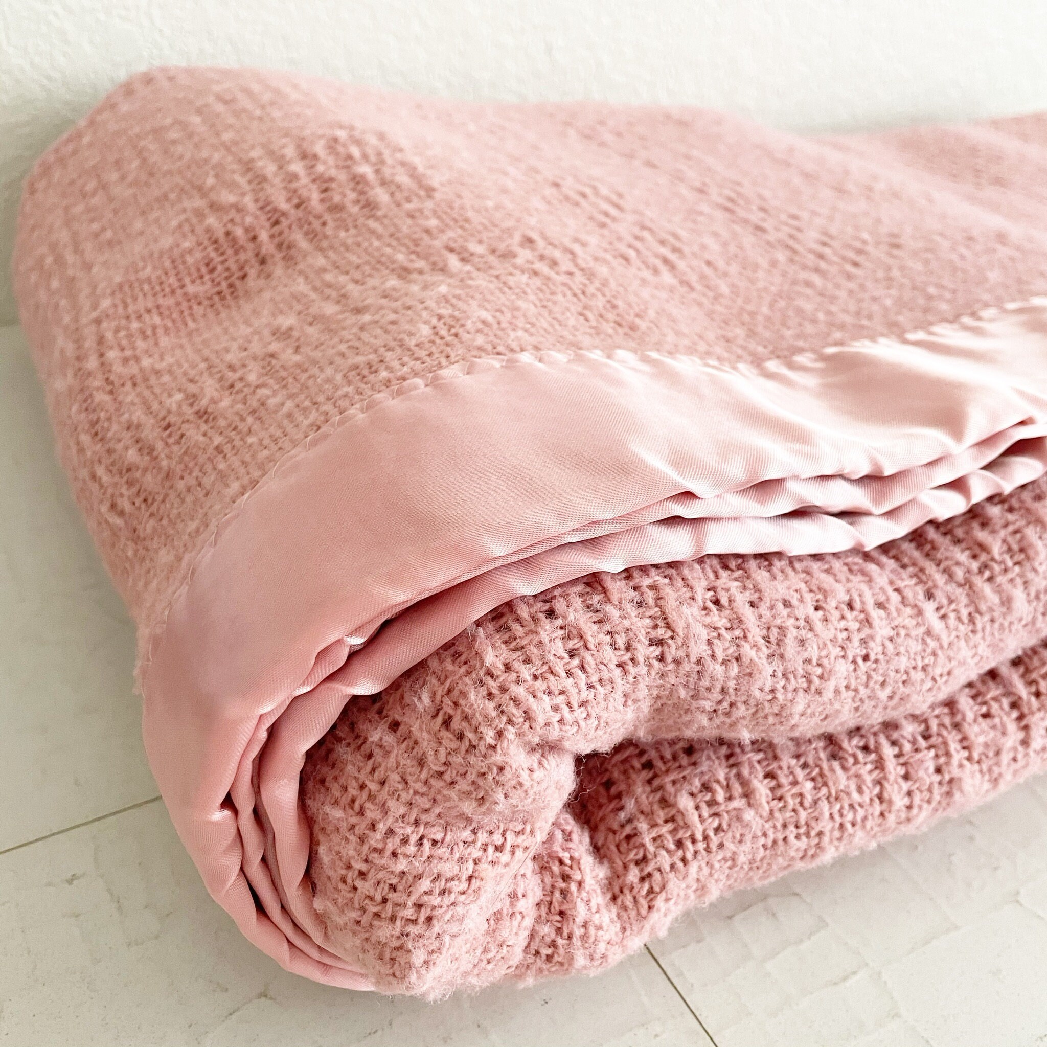 Vintage Acrylic Blanket with Satin Trim Pink Acrylic Waffle Etsy