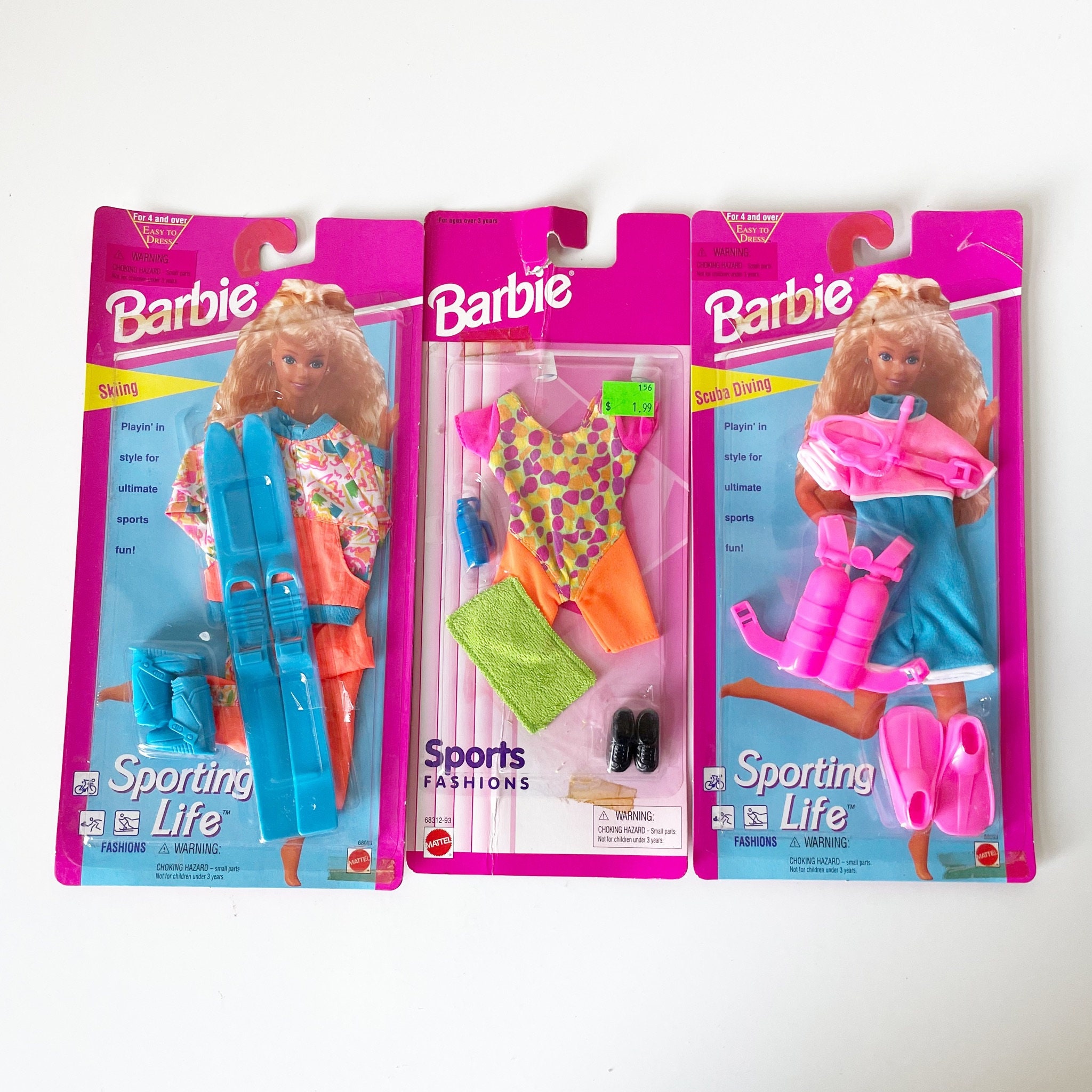 BARBIE CLOTHES and ACCESSORIES VINTAGE 1990s for Sale in Davis, CA - OfferUp