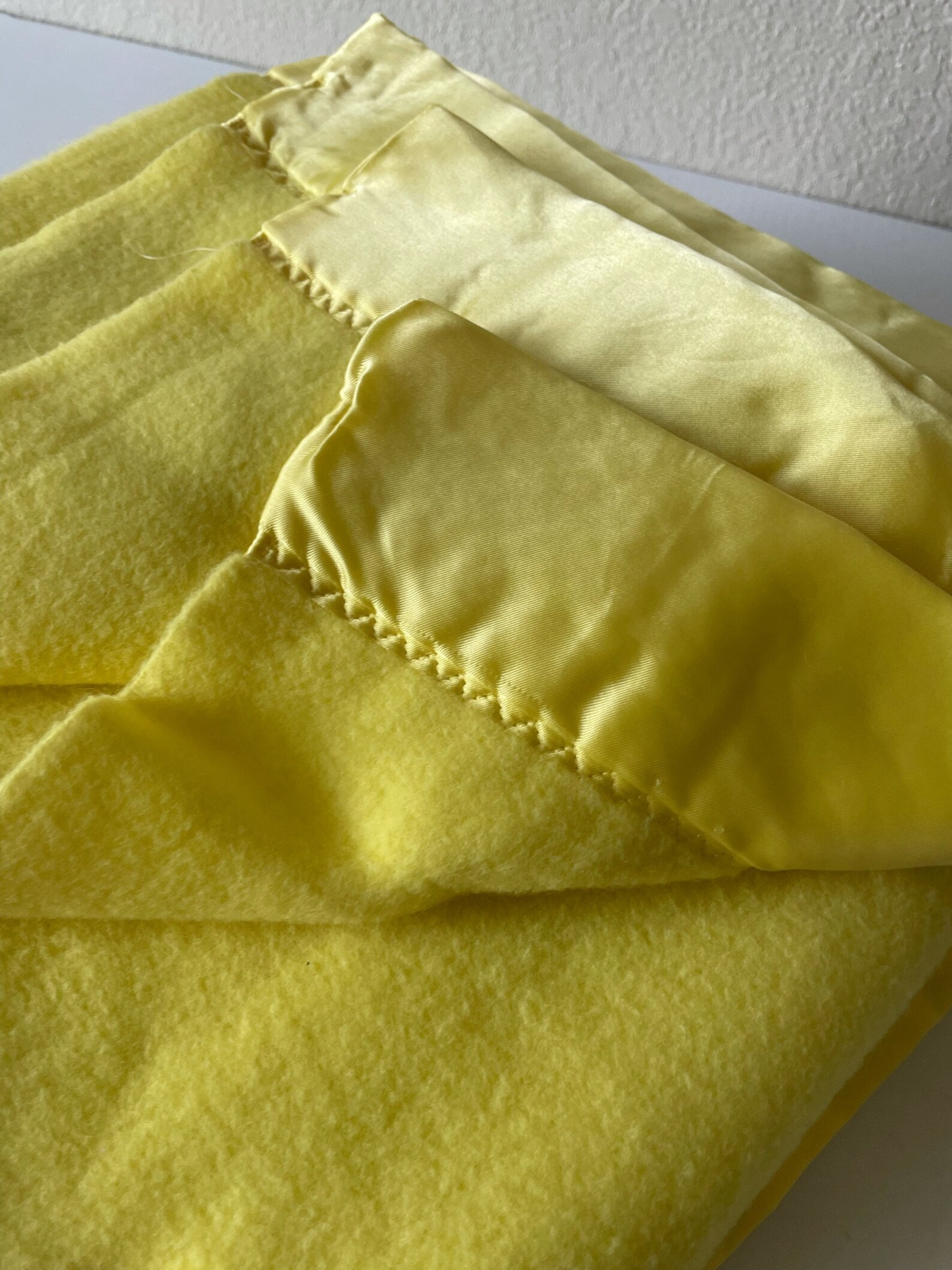 Vintage Fieldcrest Acrylic Blanket with Nylon Trim Yellow Etsy