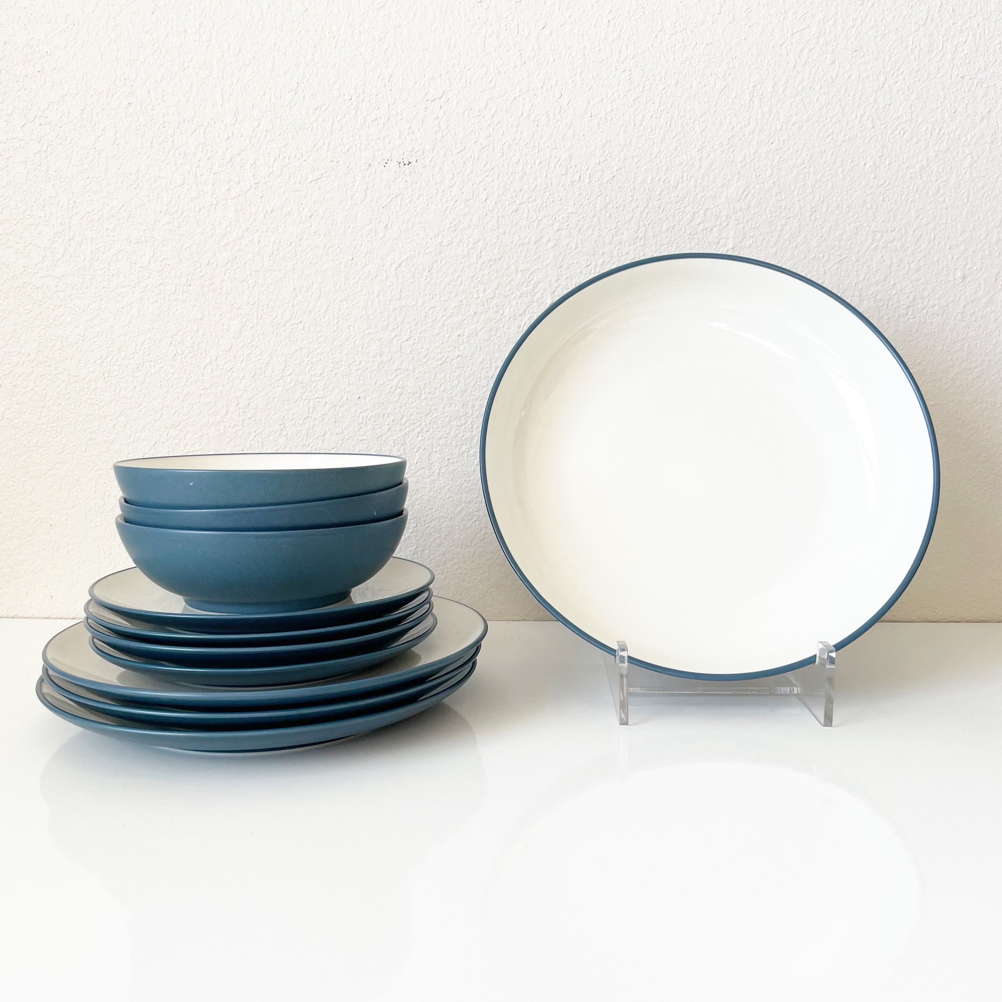 Dining & Serving Plates Vintage Dish set Retro Dishes 90s Pattern