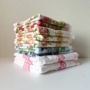 Your Choice - 70s Vintage Towels with Fringe, Vintage Bath Towel Set, Mid Century Modern Pink Avocado Green Blue Aqua Colored Floral Towels