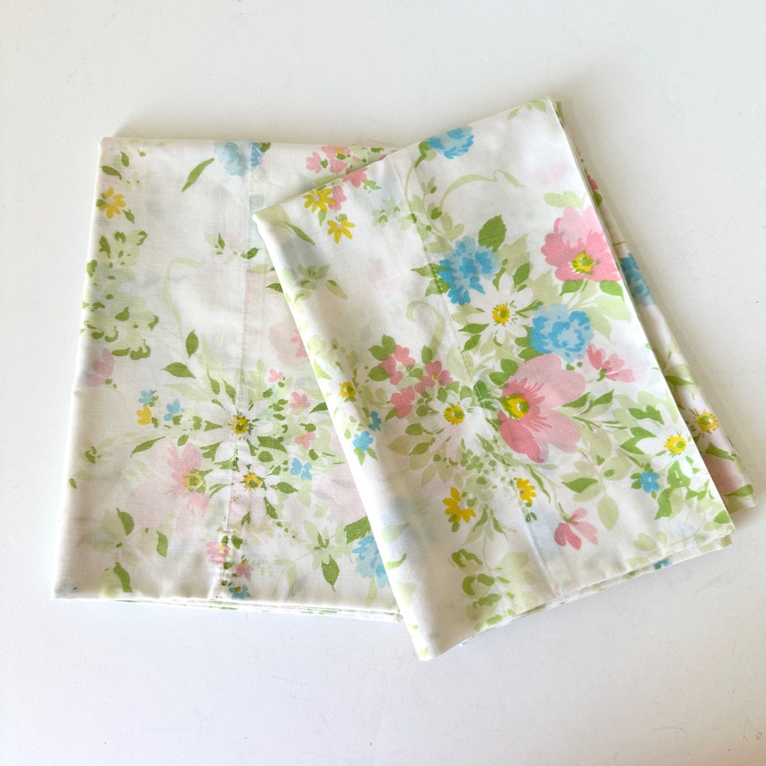 2 Vintage Pink Blue Flower Power Standard Size Pillowcases, Jcpenney's
