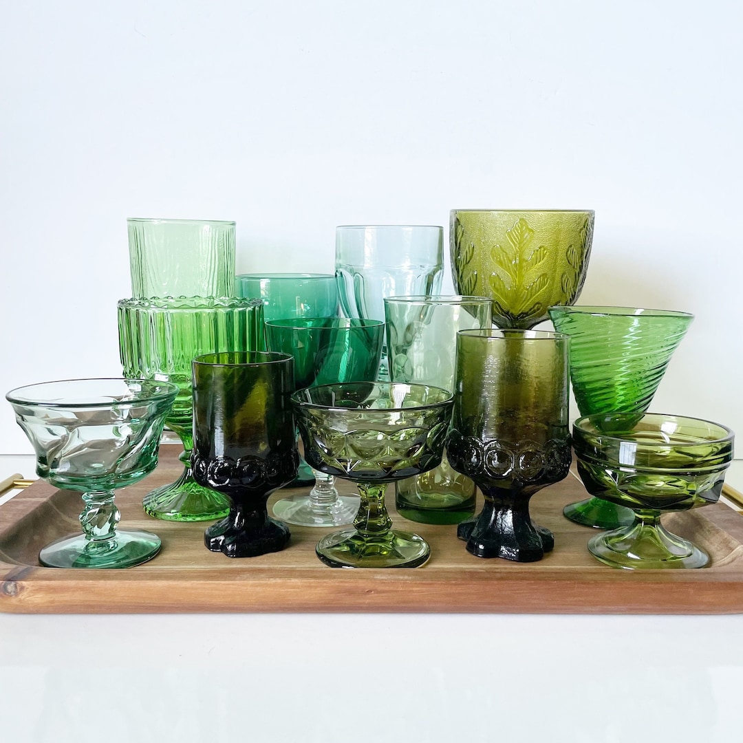 Lot De 17 Verres à Pied Vintage Style Steuben Filetage Vert Pêche