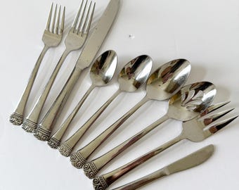 Oneida MELODIA 18/10 Stainless Steel Flatware - Vintage Oneida Forged Stainless Steel Silverware - Swirl Scroll Design