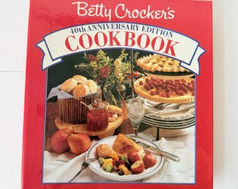 1991 Vintage Betty Crocker 40th Anniversary Cookbook - Retro Cookbook - Pristine Condition
