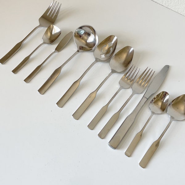 Pick Your Piece - Vintage Oneida Deluxe Antares Stainless Steel Flatware Pattern, Heavy Contemporary Silverware Set, Plain Place Setting 80s