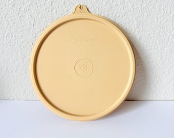 Vintage Tupperware Yellow Round Lid #227 - 5 7/8 inch - Round Replacement Tupperware Lids - Fits 155, 234, 264, 284, 1405