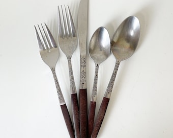 Place Setting of Interpur INR2 Stainless Steel flatware with Canoe Style Synthetic Handle pattern, Vintage 70s Mid Century Modern Silverware