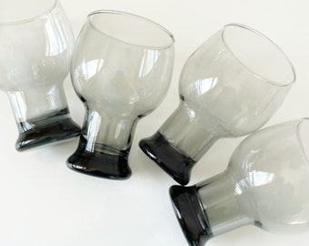 Mid Century Gray Barware - Set of 4 - 14 oz - Libbey Smokey Grey Beer Glasses - Beer Steiners