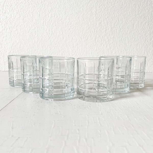 Set of 2, 4, or 6 Vintage Whiskey Rocks Glasses, Anchor Hocking Tartan Clear Double Old Fashioned Tumblers, Heavy Cocktail Plaid Glassware