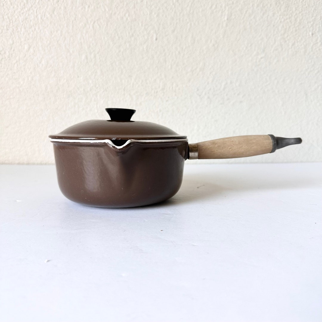 Le Creuset : plat ovale, casserole à bec verseur, caquelon - Catawiki
