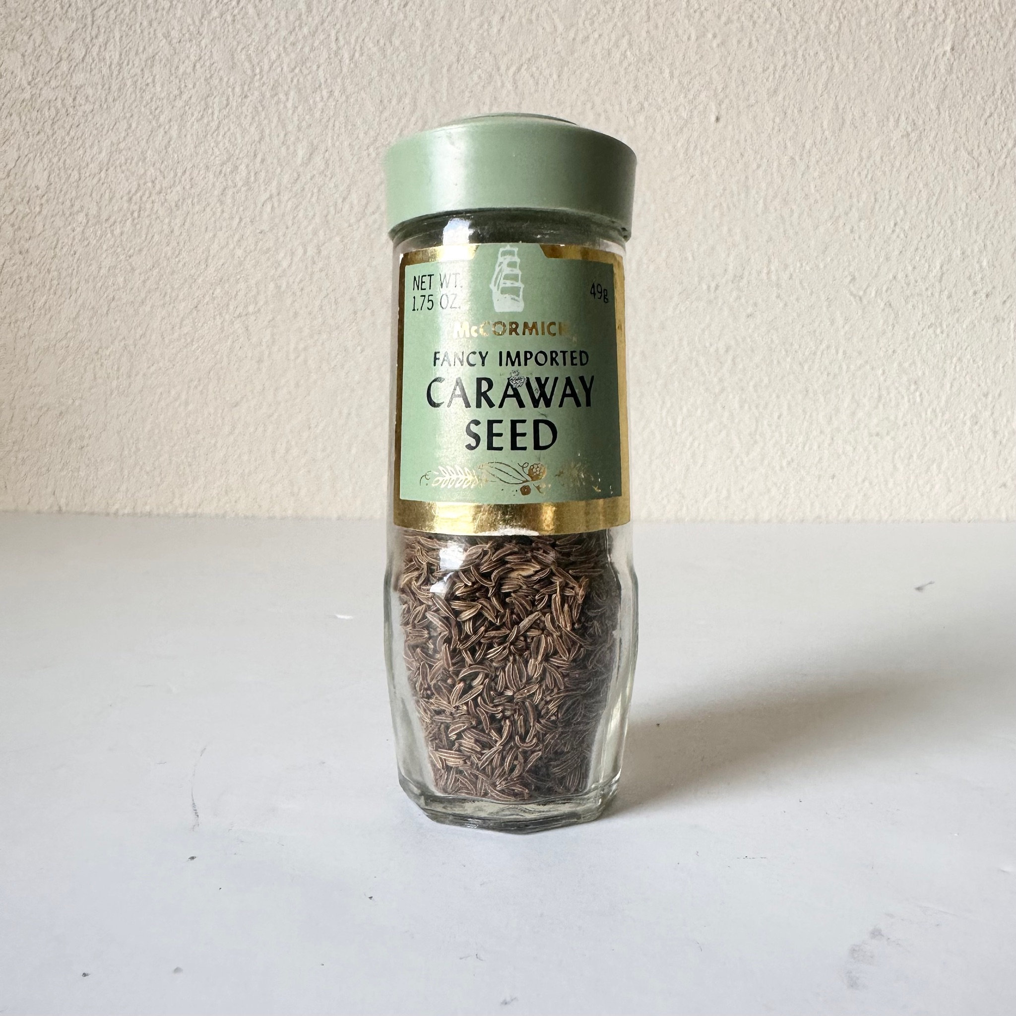 Vintage McCormick CARAWAY SEED Glass Spice Jars Green Lid, McCormick Spice Bottles, 70s Vintage McCormick Spice Jars, Vintage Cooking Spices