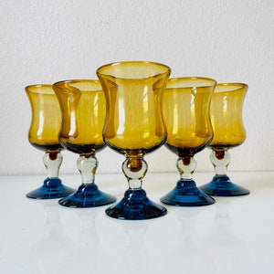 Elegant Hand Blown Mexican Drinking Glasses | White and Gold