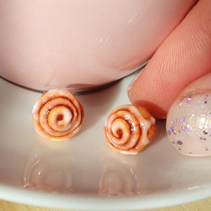 Cinnamon Roll Stud Earrings/Cinnamon Bun Earrings/ Cinnabon Earrings/ Miniature Food Earrings/Dessert Earrings/Cute Earrings/Food Jewelry