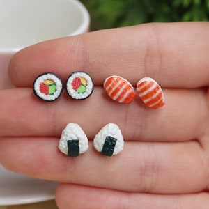 Sushi Ohrstecker/Sushi Ohrringe Set/Sushi Schmuck/Miniatur Essen Ohrringe/Sushi Rolle/ Kawaii Ohrringe/ Japanische Ohrringe/ süße Ohrringe