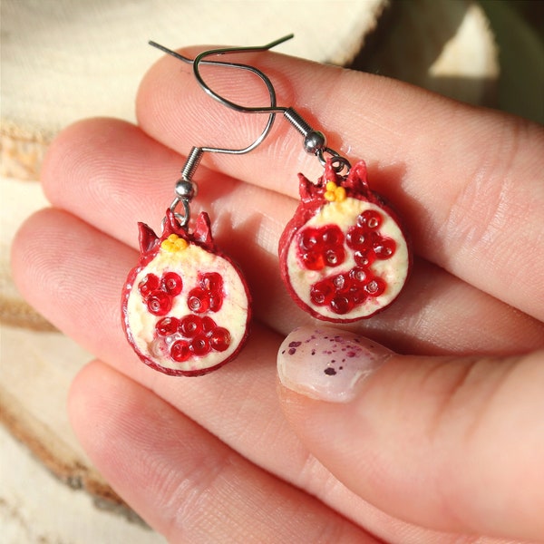 Granaatappel bungelen oorbellen/granaatappel sieraden/fruit oorbellen/granaatappel cadeau/leuke oorbellen/veganistische oorbellen/plant minnaar cadeau