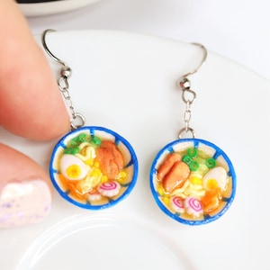 Ramen oorbellen/Ramen kom oorbellen/miniatuur voedsel oorbellen/Ramen noodle oorbellen/noedeloorbellen/soep oorbellen/Japanse oorbellen/anime cadeau